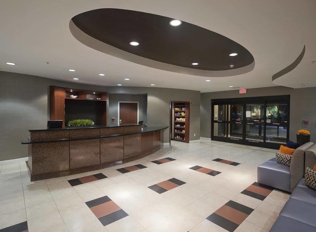 Отель Courtyard By Marriott Ontario Ранчо-Кукамонга Экстерьер фото